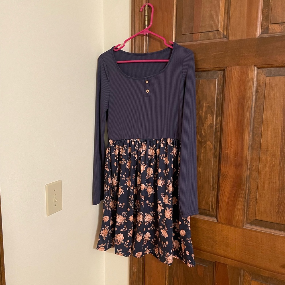 ✨2 for $10✨ SHEIN Clasi Floral Print Dress - Navy Blue / 12(XL)